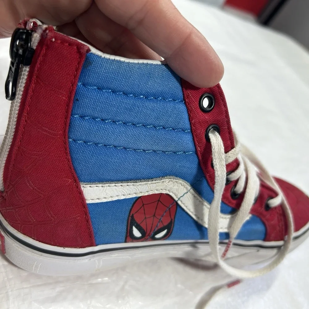 Vans x Marvel Spider-Man Sk8-Hi Zip High Top Sneakers - Kids Size 2.0 (Red/Blue)